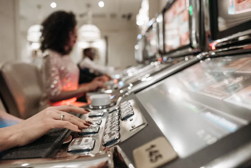 Pocket Casinos: How Gambling Went from the Vegas Floor to Your Back Pocket